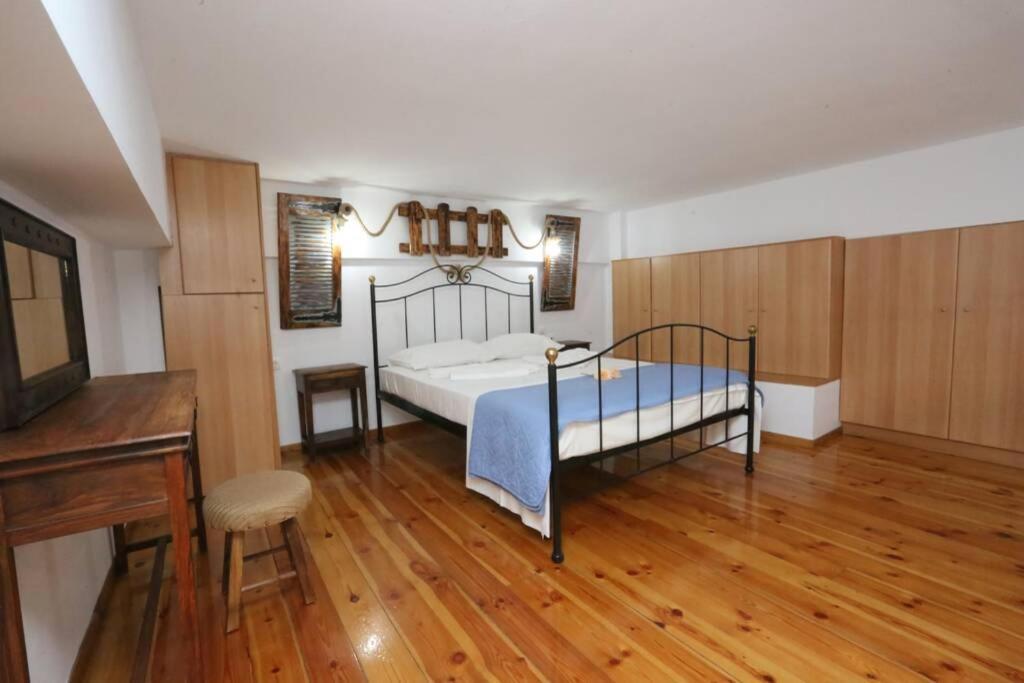 Appartamento Lignum Ermoupoli Esterno foto